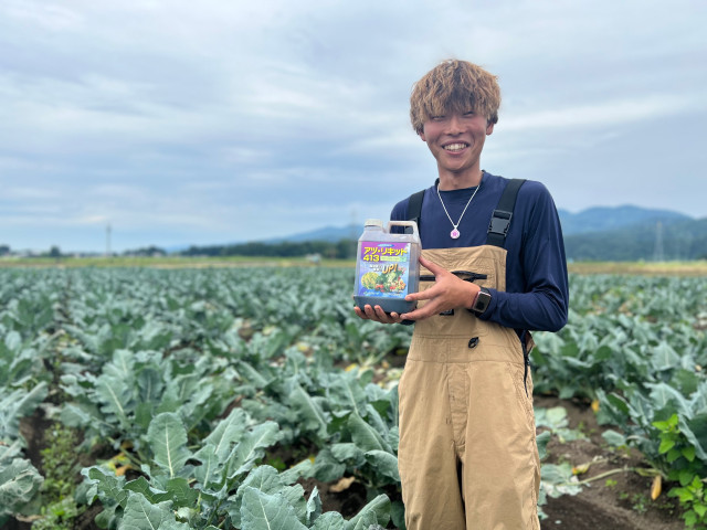 22歳の若手農家に訪れたピンチ。灌水量が少なく萎れかけたメロンの苗を1日で復活させた方法とは