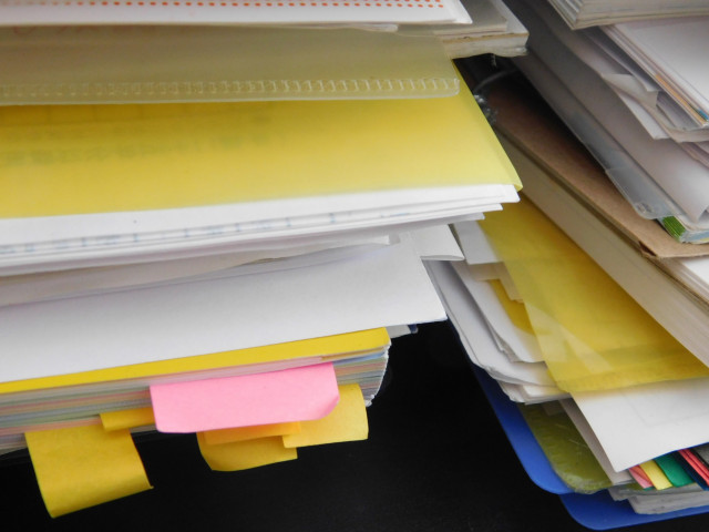 伝票管理が雑すぎるので改善したい。書類の分類方法を教えてほしい