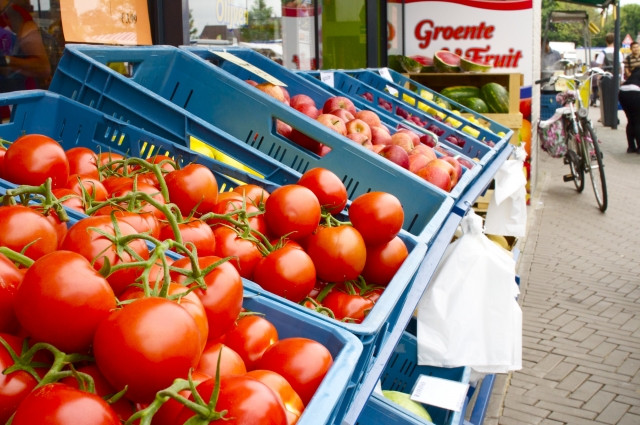 「トマトの断面が異常」と客からのクレーム！安全だと理解してもらうには？