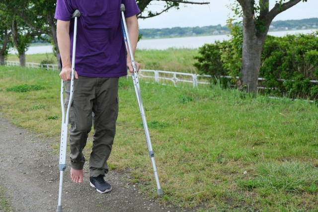 アルバイトを期間限定で雇う場合、労災保険に入ったほうがよいのでしょうか?