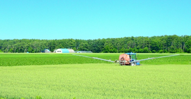 息子への相続を考えていますが相続税の負担が大きい。農地の処分は避けたいが節税するには?