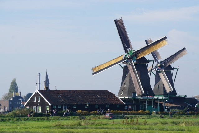 後継者の息子が「海外での農業研修」を希望しています。学んだ知識を日本でも生かせますか?