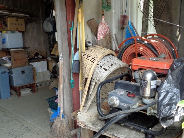 動力噴霧機を使うと農薬がかかったり吸い込んでしまう。安全に散布する方法を教えて！