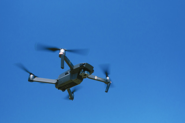 農薬散布におすすめのドローンは?維持費はどれくらいかかるの?